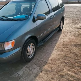 Toyota Sienna 2000