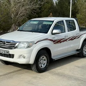 Toyota Hilux 2012