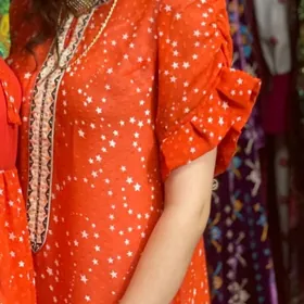 Şifon( trend oranžewyý reňkde)