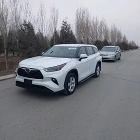 Toyota Highlander 2022
