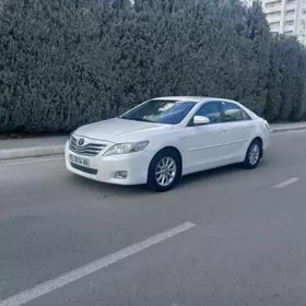 Toyota Camry 2010