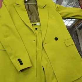 Брючный костюм