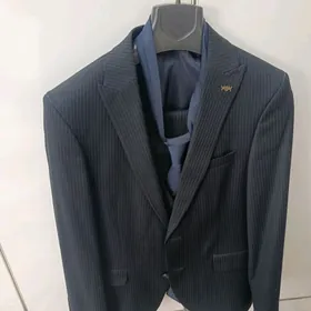 Troýka kostýumlar, pidjaklar.