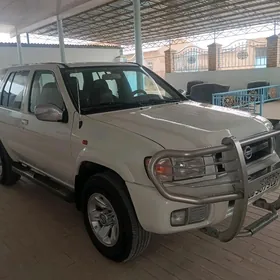 Nissan Pathfinder 2005