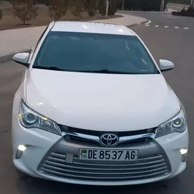 Toyota Camry 2017