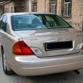 Toyota Avalon 2000