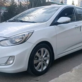 Hyundai Accent 2014