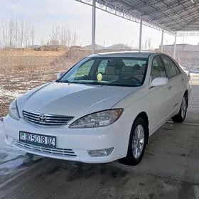 Toyota Camry 2004