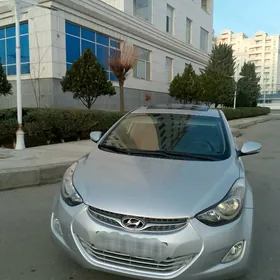 Hyundai Elantra 2012