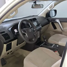 Toyota Land Cruiser Prado 2022