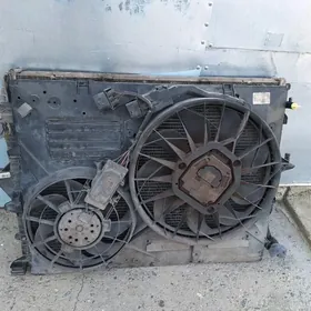 AUDI  Q7 2012-2016 radiýator