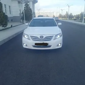Toyota Camry 2010