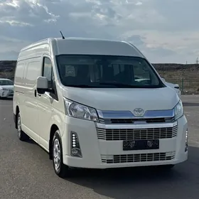 Toyota Hiace 2020