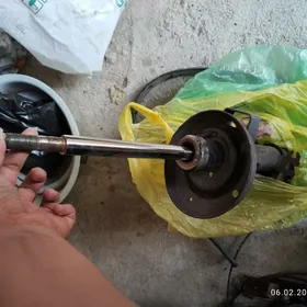 amortizator öňüniňki