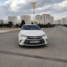 Toyota Camry 2015