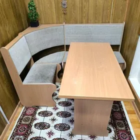 кухонный уголок