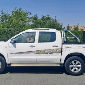Toyota Hilux 2010
