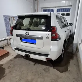 Toyota Land Cruiser Prado 2022