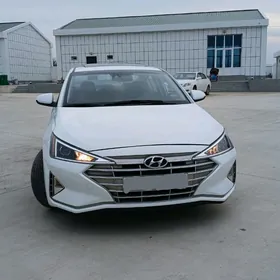 Hyundai Elantra 2020