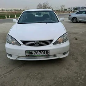 Toyota Camry 2004