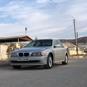 BMW E39 2002
