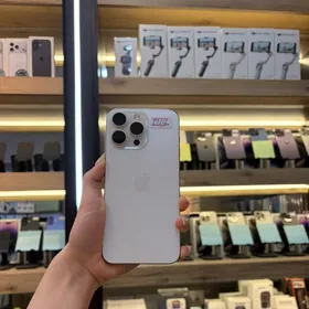 15 PRO MAX 256GB 90%