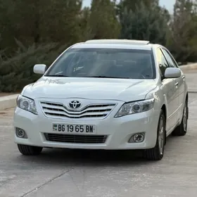 Toyota Camry 2010