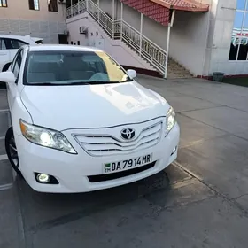 Toyota Camry 2010