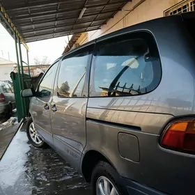 Toyota Sienna 2000