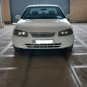 Toyota Camry 1997
