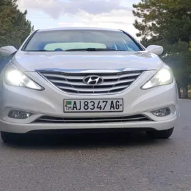 Hyundai Sonata 2011
