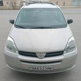 Toyota Sienna 2004