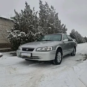 Toyota Camry 2000