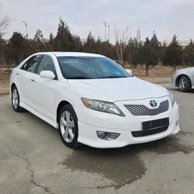 Toyota Camry 2010
