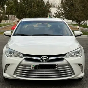 Toyota Camry 2016