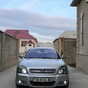 Opel Vectra 2003