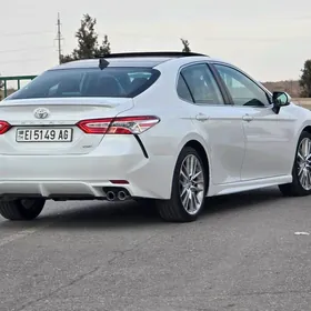 Toyota Camry 2020