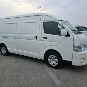 Toyota Hiace 2021