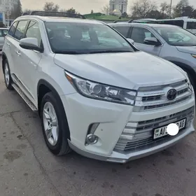 Toyota Highlander 2018