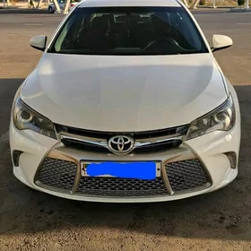 Toyota Camry 2016