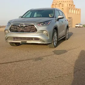 Toyota Highlander 2020