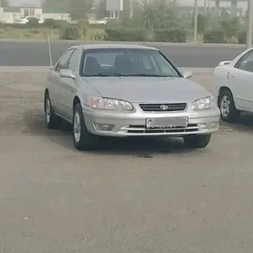 Toyota Camry 1999