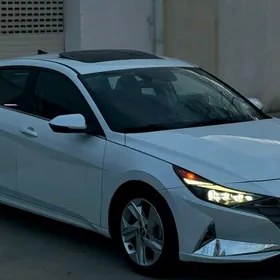 Hyundai Elantra 2023