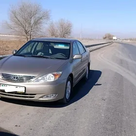 Toyota Camry 2004