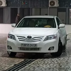 Toyota Camry 2010