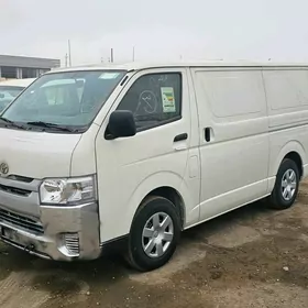 Toyota Hiace 2026