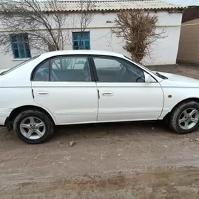 Toyota Corona 1995