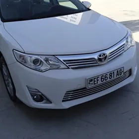 Toyota Camry 2013