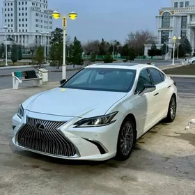 Lexus ES 350 2020
