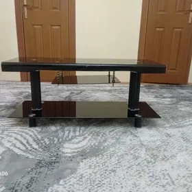 TELEWIZOR     PADSTAWKA